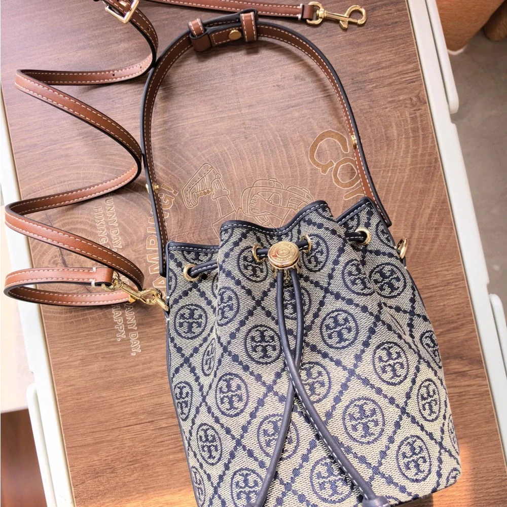 tory burch bag